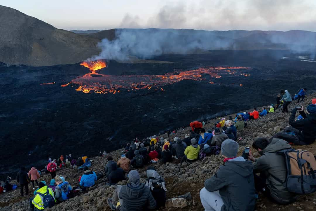 Khảo Sát Về Phun Trào Núi Lửa Tambora Ở Indonesia